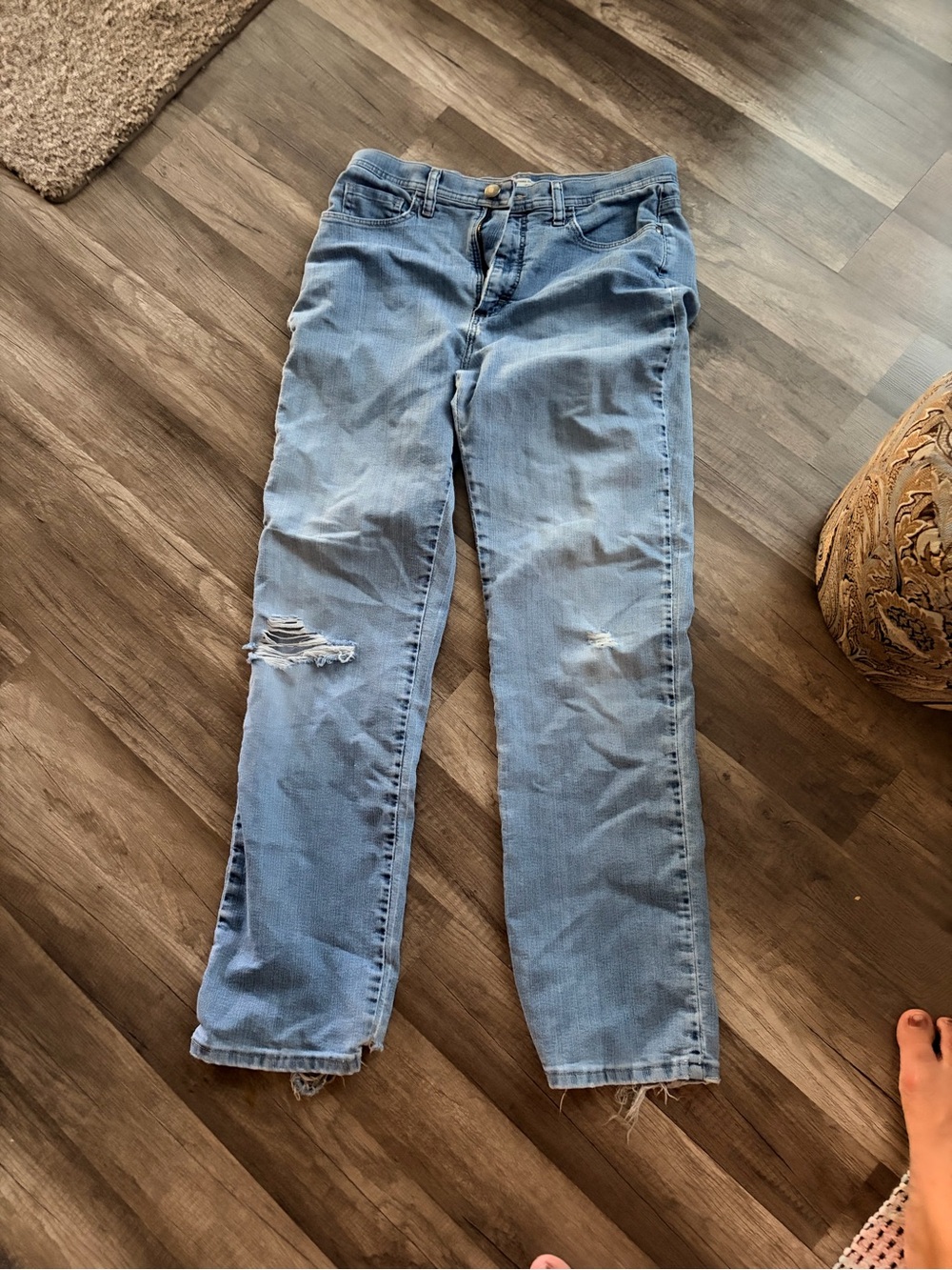 Lee Light Blue Straight-Leg Women's Jeans with Knee Distress
